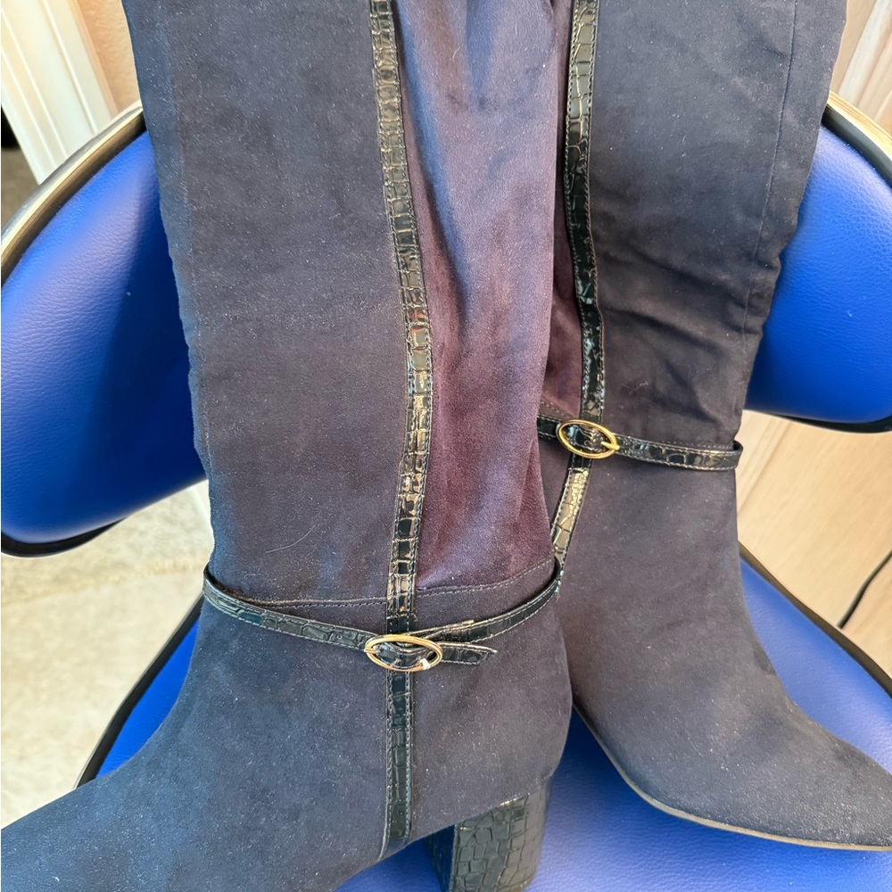 Elegant Navy Blue Suede Knee-High Women's Boots Sz 10
